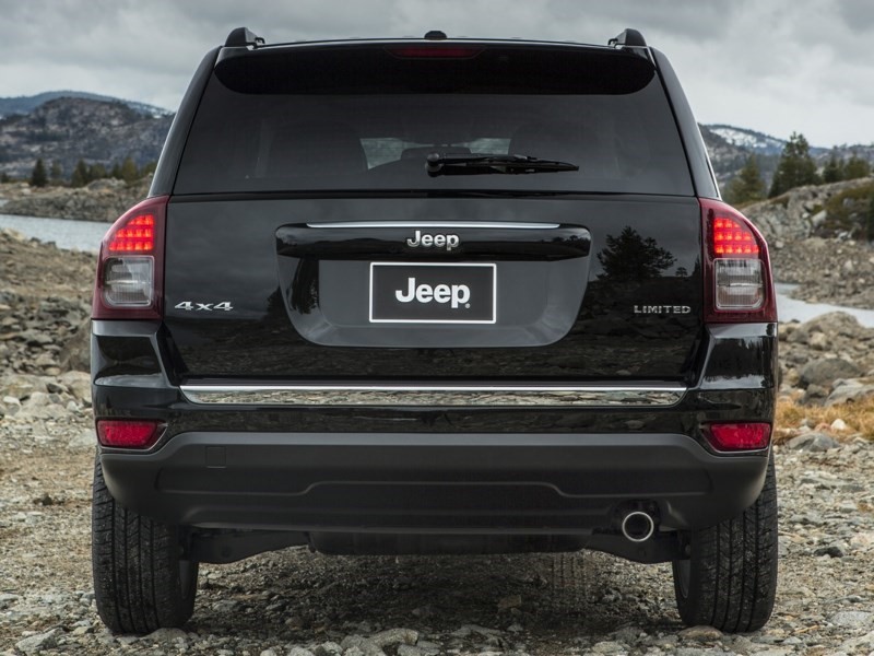 2014 Jeep Compass Sport/North OEM Shot 4