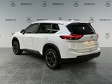 2024 Nissan Rogue SV Moonroof image 3