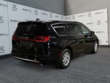 2027 Chrysler Pacifica Select image 5