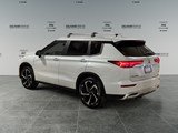 2022 Mitsubishi Outlander SEL image 3