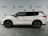 2022 Mitsubishi Outlander SEL image 2