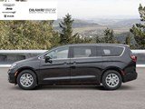 2026 Chrysler Pacifica Select image 3