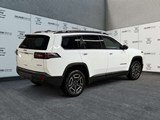2026 Jeep Cherokee Laredo/Limited image 5