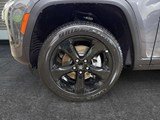 2026 Jeep Grand Cherokee L Base image 3