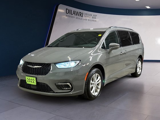 2022 Chrysler Pacifica Touring