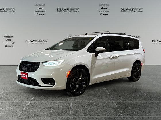 2023 Chrysler Pacifica Touring-L