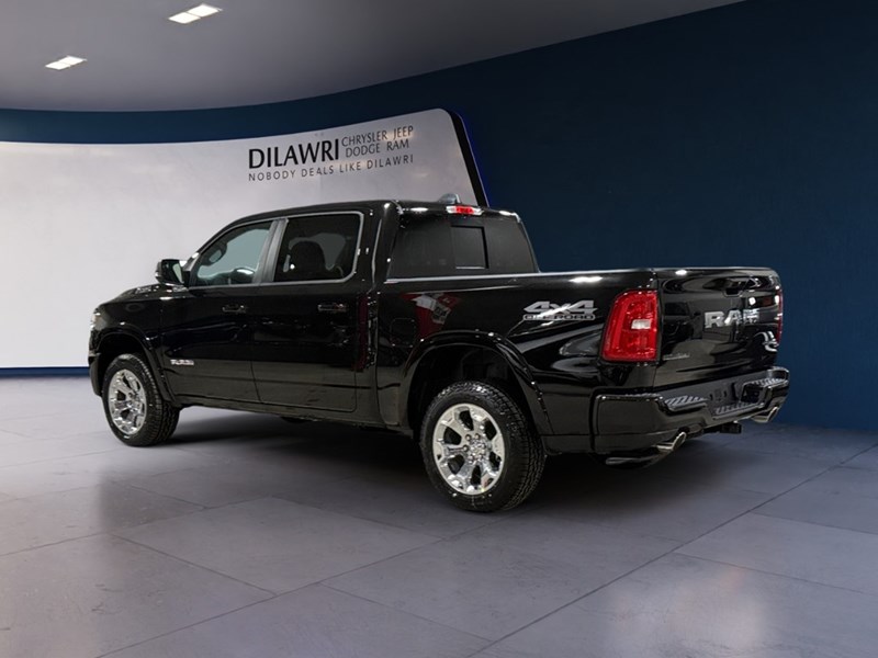 2025 RAM 1500 Big Horn 4x4 Crew Cab 5'7" Box