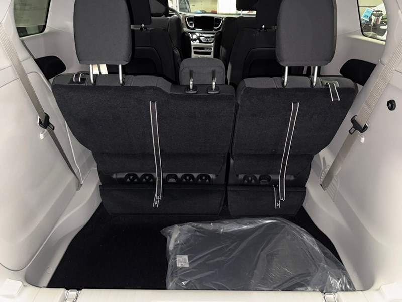2024 Chrysler Grand Caravan SXT 2WD