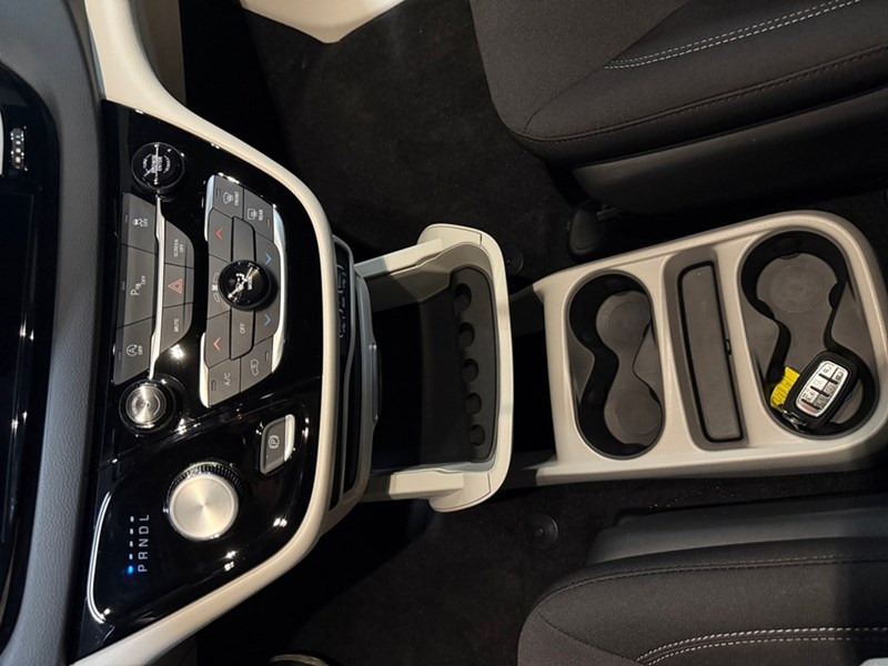 2024 Chrysler Grand Caravan SXT 2WD