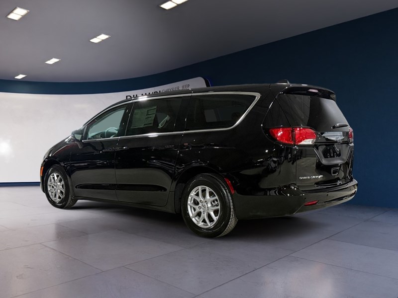2024 Chrysler Grand Caravan SXT 2WD