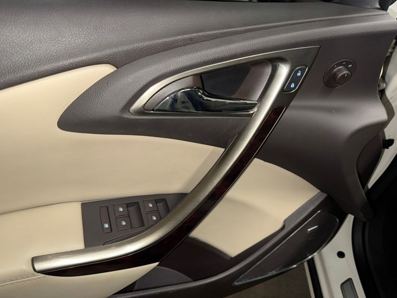 2015 Buick Verano 4dr Sdn Leather Group