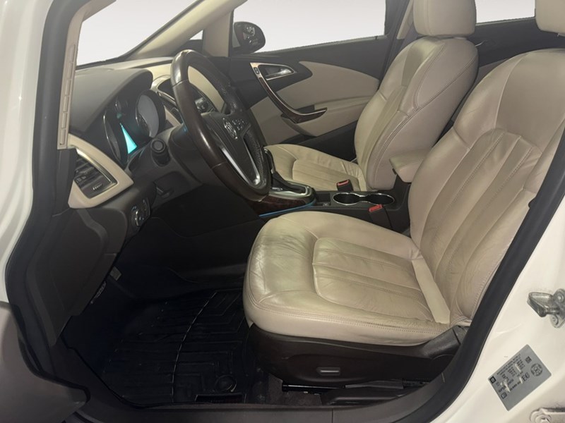 2015 Buick Verano 4dr Sdn Leather Group