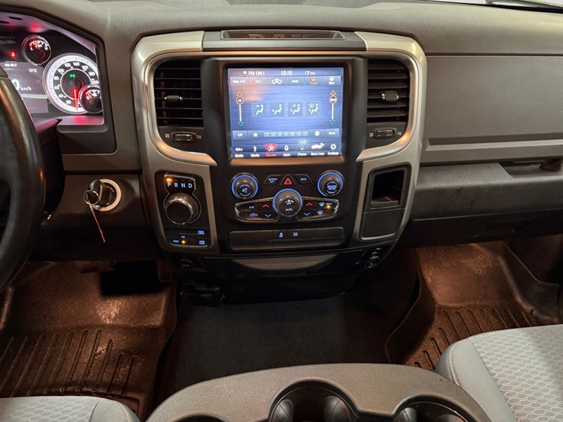 2018 RAM 1500 SLT