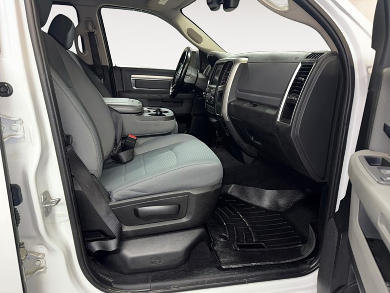 2018 RAM 1500 SLT