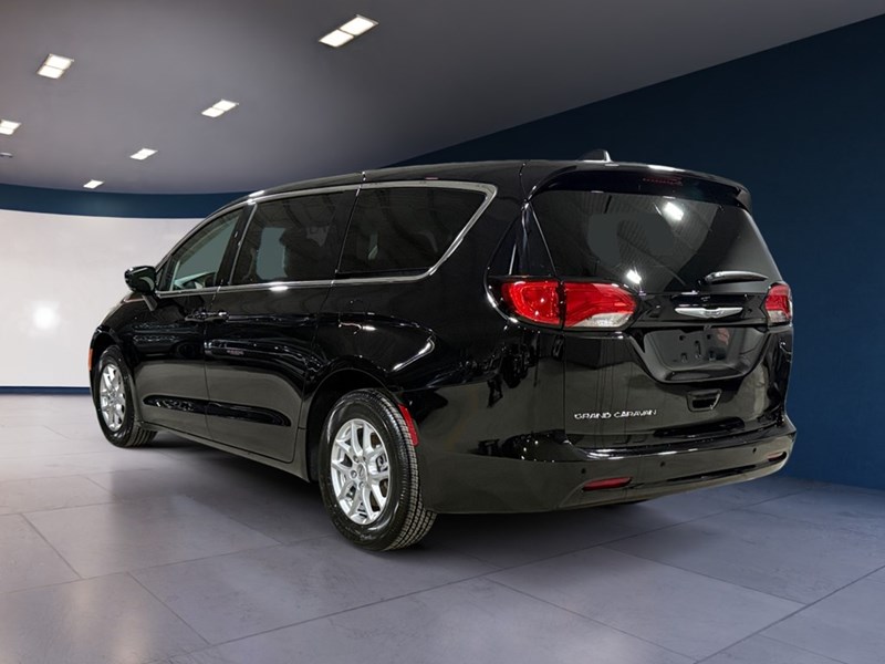2024 Chrysler Grand Caravan SXT 2WD
