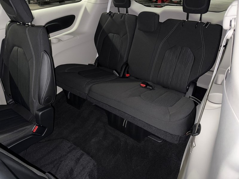 2024 Chrysler Grand Caravan SXT 2WD