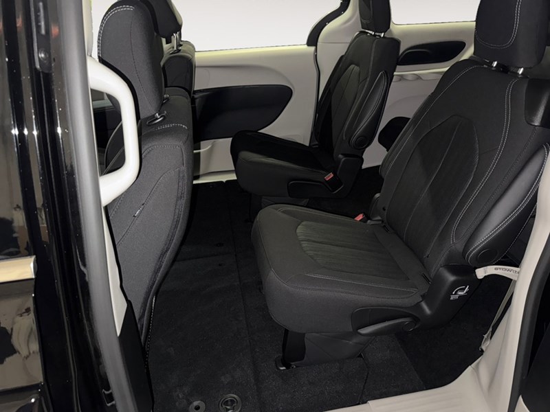 2024 Chrysler Grand Caravan SXT 2WD