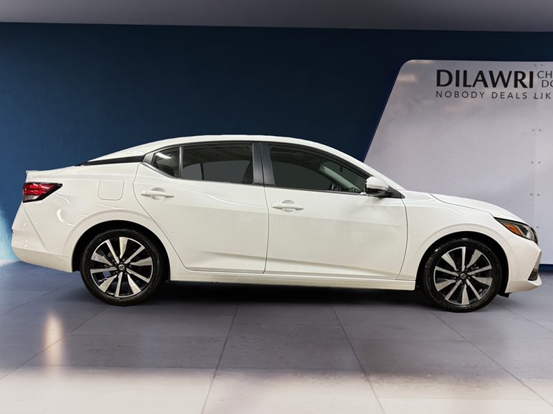 2022 Nissan Sentra SV CVT