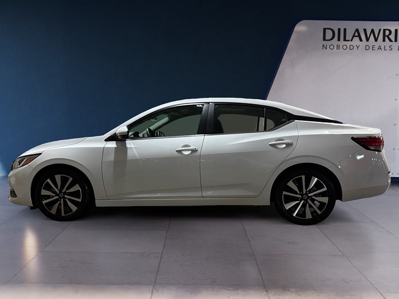 2022 Nissan Sentra SV CVT