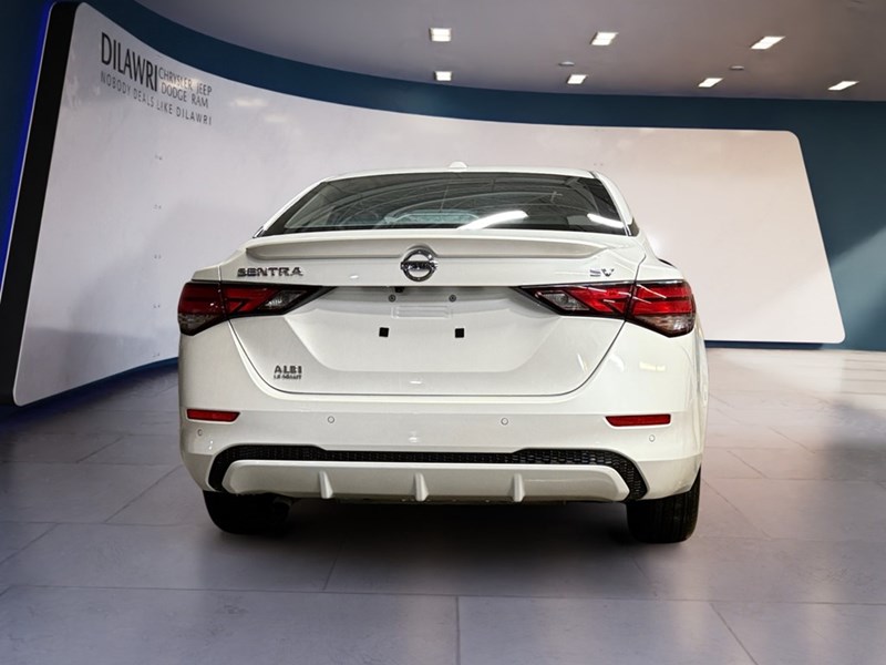 2022 Nissan Sentra SV CVT