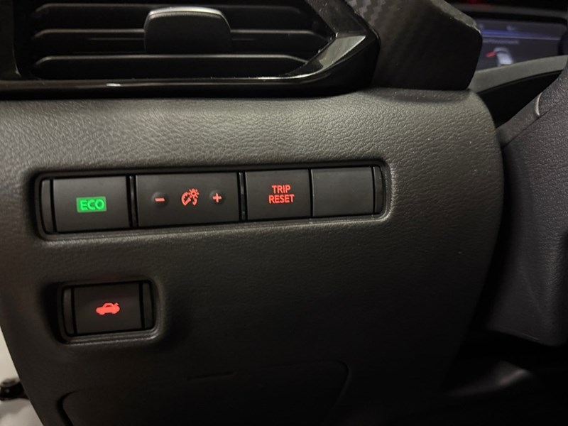 2022 Nissan Sentra SV CVT
