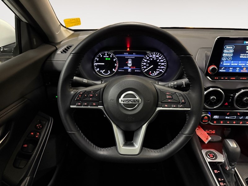 2022 Nissan Sentra SV CVT