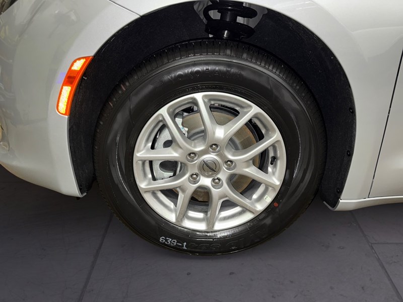2024 Chrysler Grand Caravan SXT 2WD