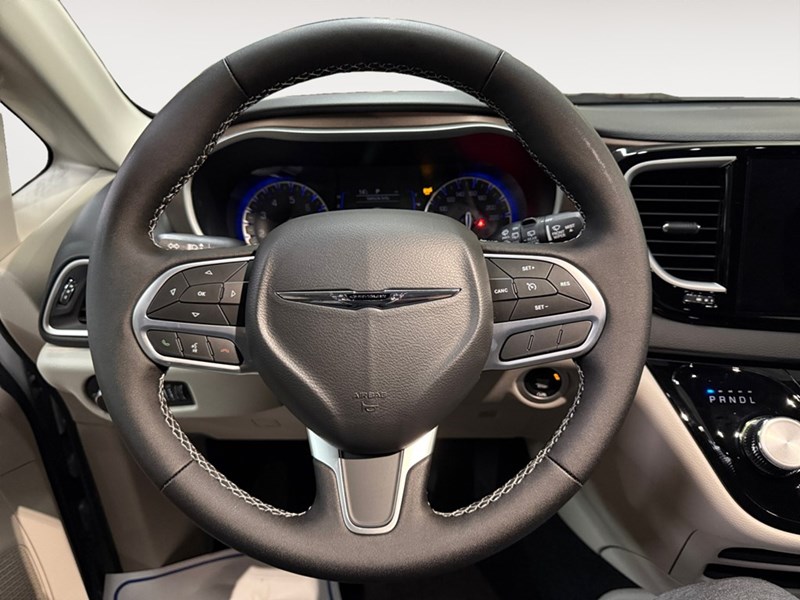 2024 Chrysler Grand Caravan SXT 2WD