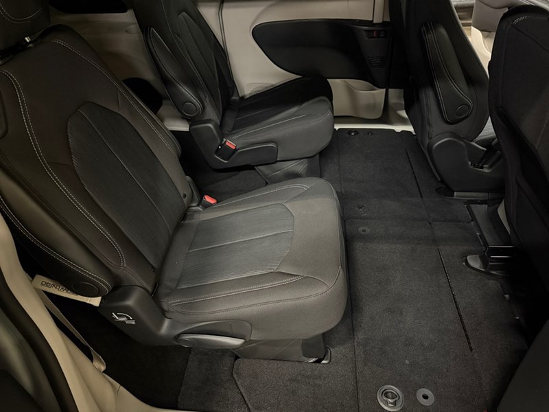 2024 Chrysler Grand Caravan SXT 2WD