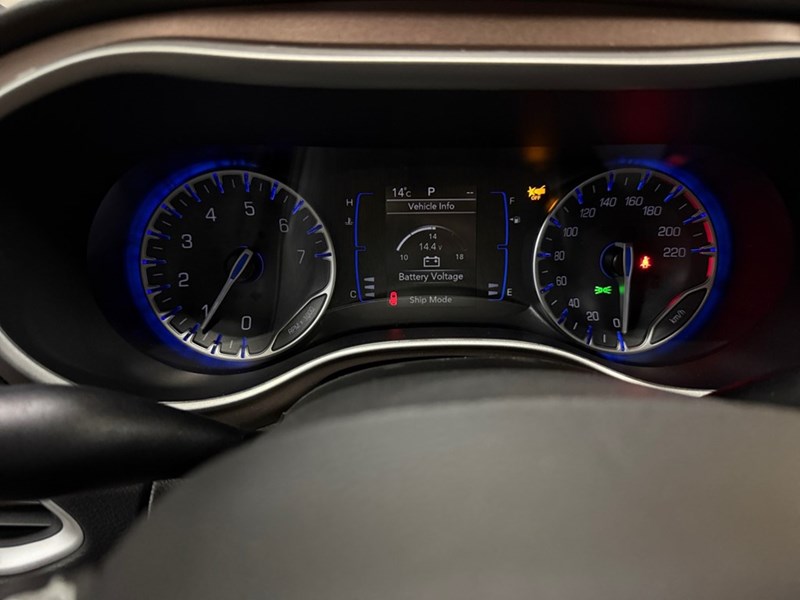 2024 Chrysler Grand Caravan SXT 2WD