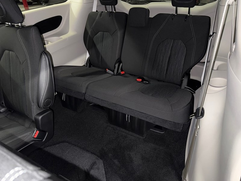 2024 Chrysler Grand Caravan SXT 2WD