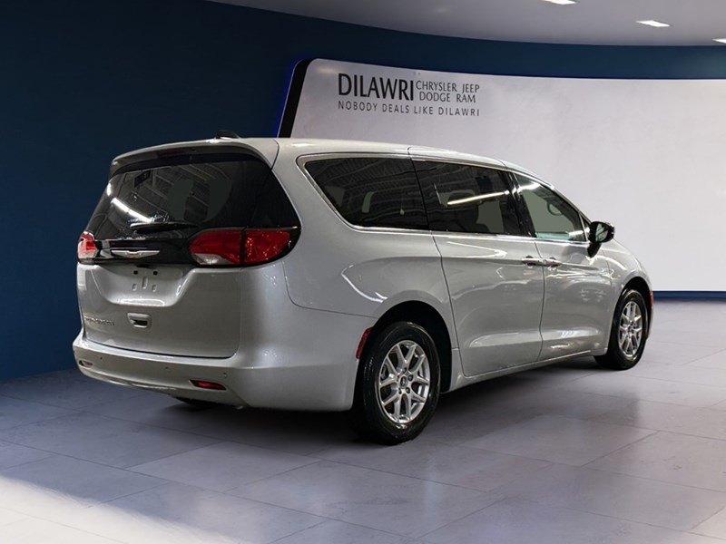 2024 Chrysler Grand Caravan SXT 2WD