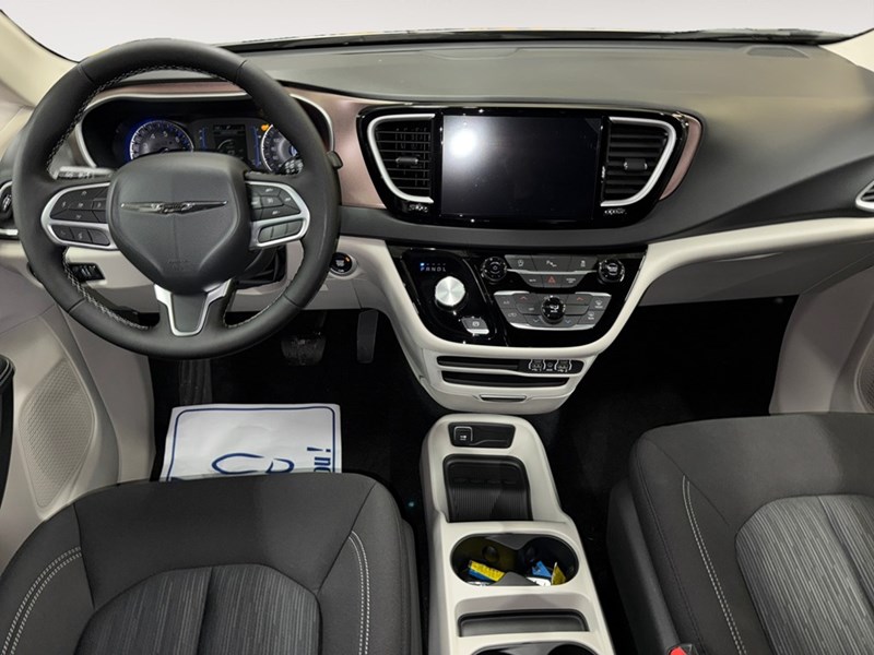 2024 Chrysler Grand Caravan SXT 2WD