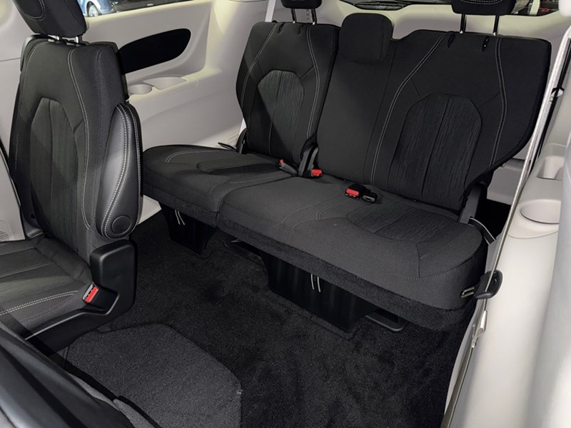 2024 Chrysler Grand Caravan SXT 2WD