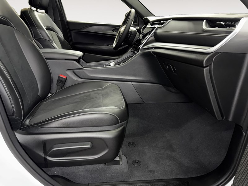 2024 Jeep Grand Cherokee Altitude 4x4