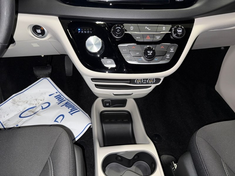 2024 Chrysler Grand Caravan SXT 2WD