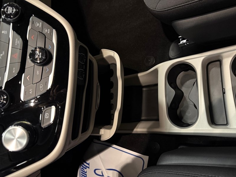 2024 Chrysler Grand Caravan SXT 2WD