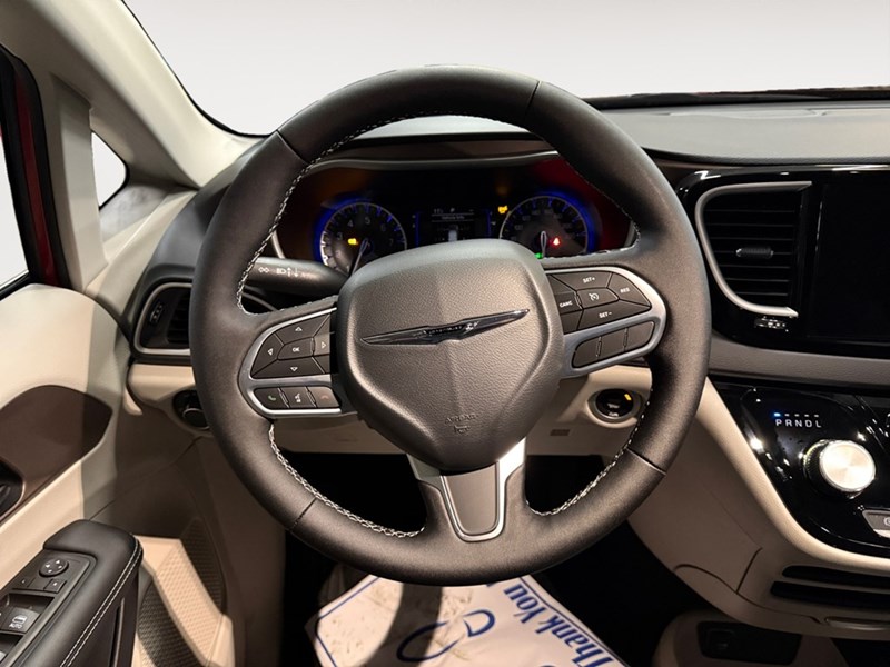 2024 Chrysler Grand Caravan SXT 2WD