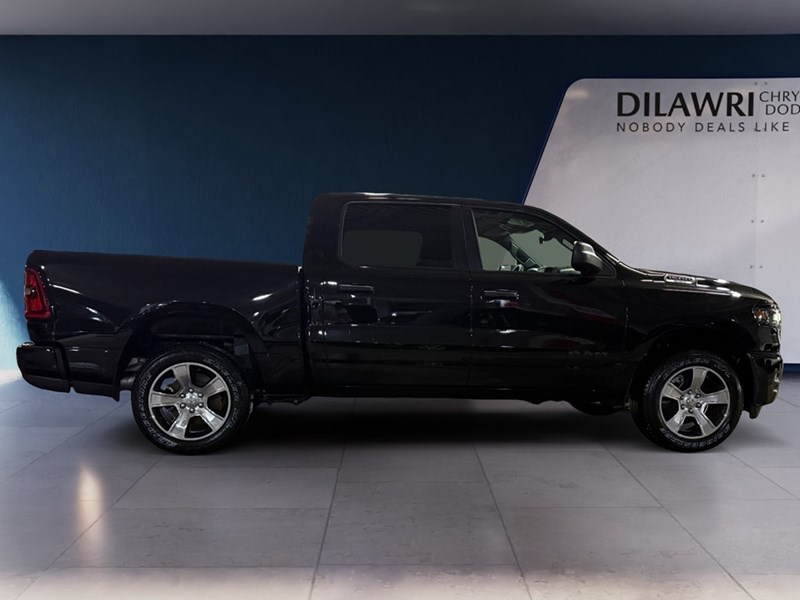 2025 RAM 1500 Tradesman 4x4 Crew Cab 5'7" Box