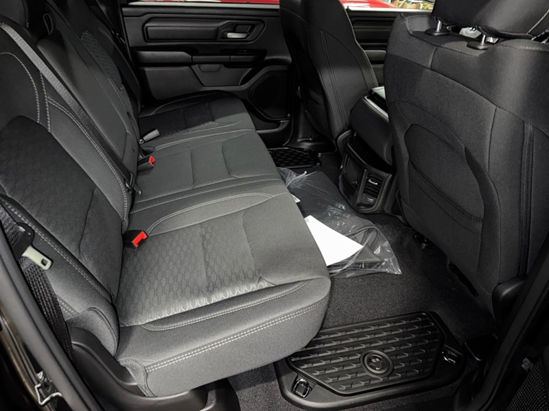 2025 RAM 1500 Tradesman 4x4 Crew Cab 5'7" Box