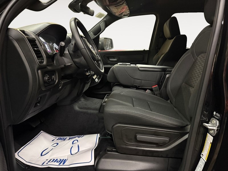 2025 RAM 1500 Tradesman 4x4 Crew Cab 5'7" Box