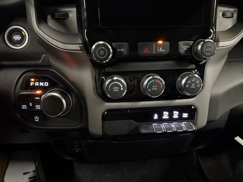 2025 RAM 1500 Tradesman 4x4 Crew Cab 5'7" Box