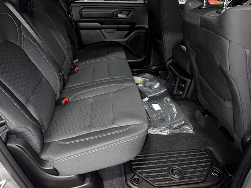 2025 RAM 1500 Tradesman 4x4 Crew Cab 5'7" Box