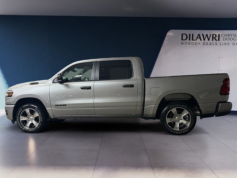 2025 RAM 1500 Tradesman 4x4 Crew Cab 5'7" Box