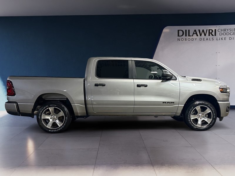 2025 RAM 1500 Tradesman 4x4 Crew Cab 5'7" Box