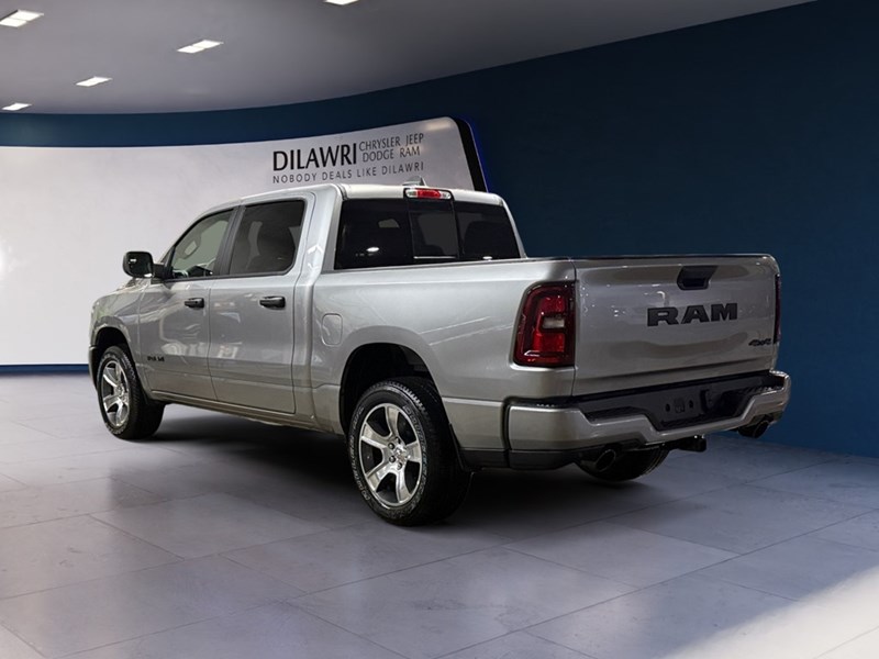 2025 RAM 1500 Tradesman 4x4 Crew Cab 5'7" Box