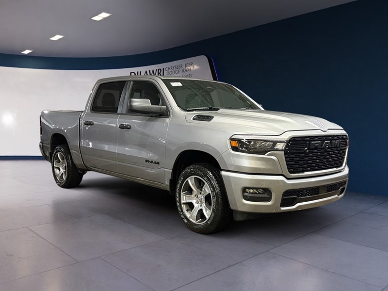 2025 RAM 1500 Tradesman 4x4 Crew Cab 5'7" Box