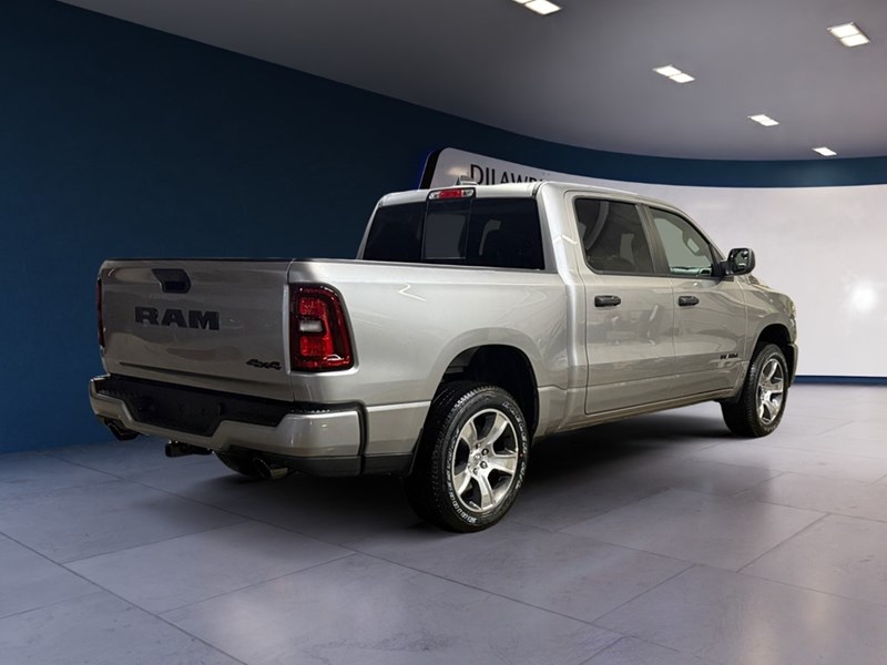 2025 RAM 1500 Tradesman 4x4 Crew Cab 5'7" Box