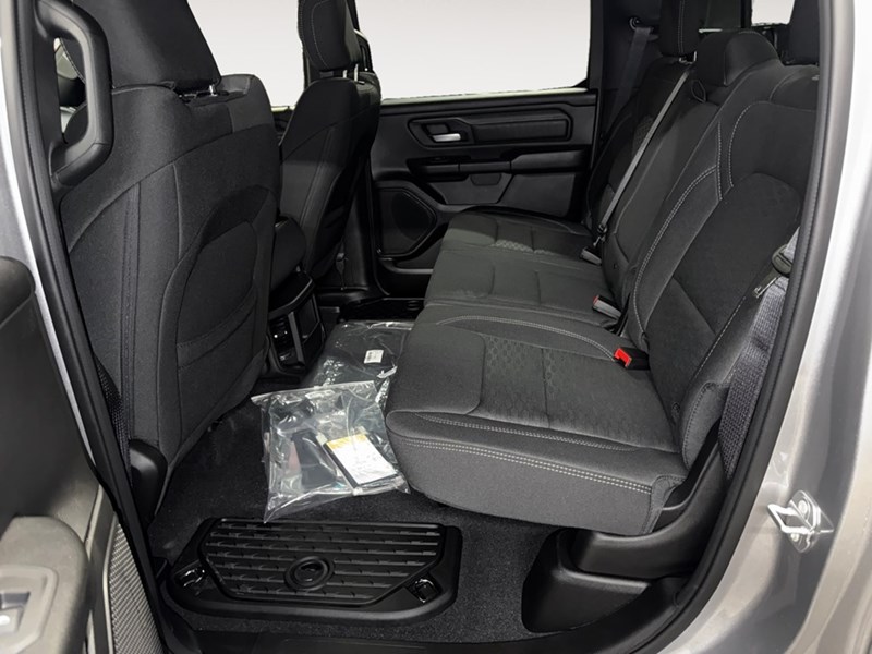 2025 RAM 1500 Tradesman 4x4 Crew Cab 5'7" Box