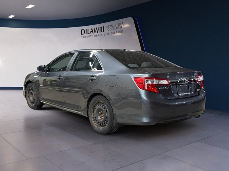 2013 Toyota Camry Hybrid 4dr Sdn XLE